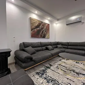  Apartment On Myslym Shyri Albania
